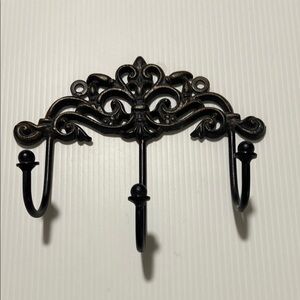 Black key holder